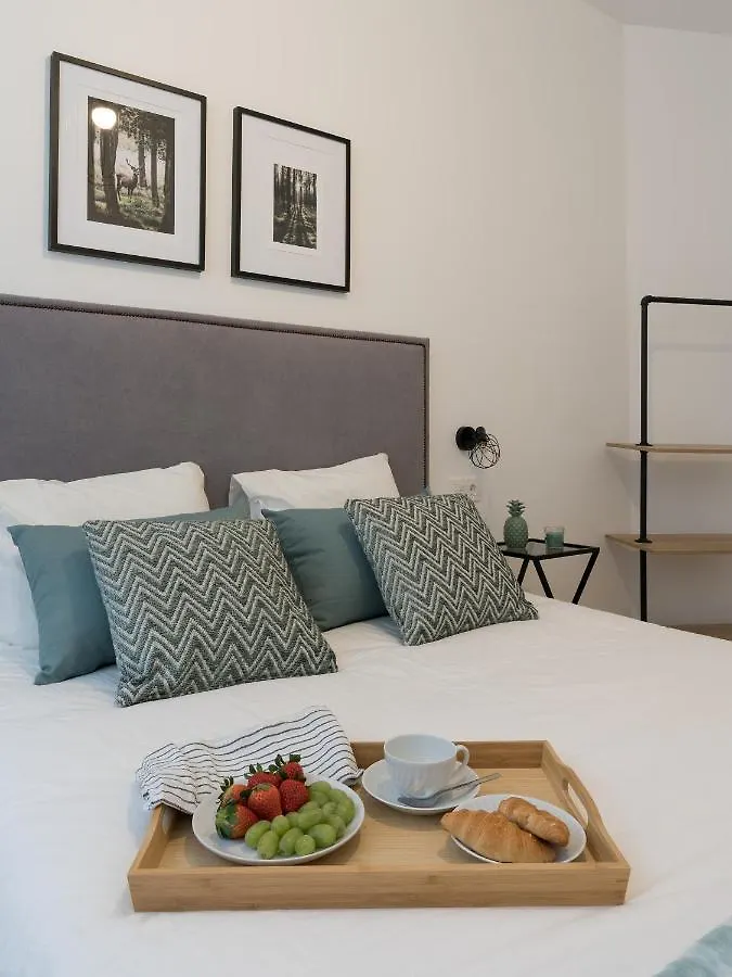 Kaixo Bilbao Apartments 0*,